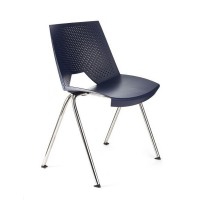Strike Stuhl mit grauer Epoxidstruktur und schwarzer Kunststoffschale